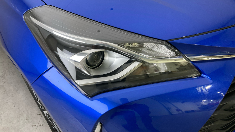 Toyota Yaris 1.5 VVT-i Icon Tech 5dr Petrol Hatchback